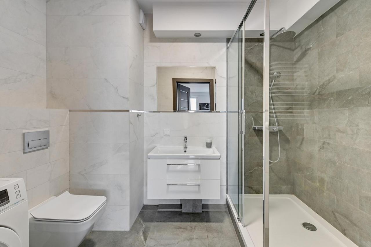 Grand Apartments - Luxury Apartment On The 11Th Floor With A View Of The Old Town Gdansk Exterior photo